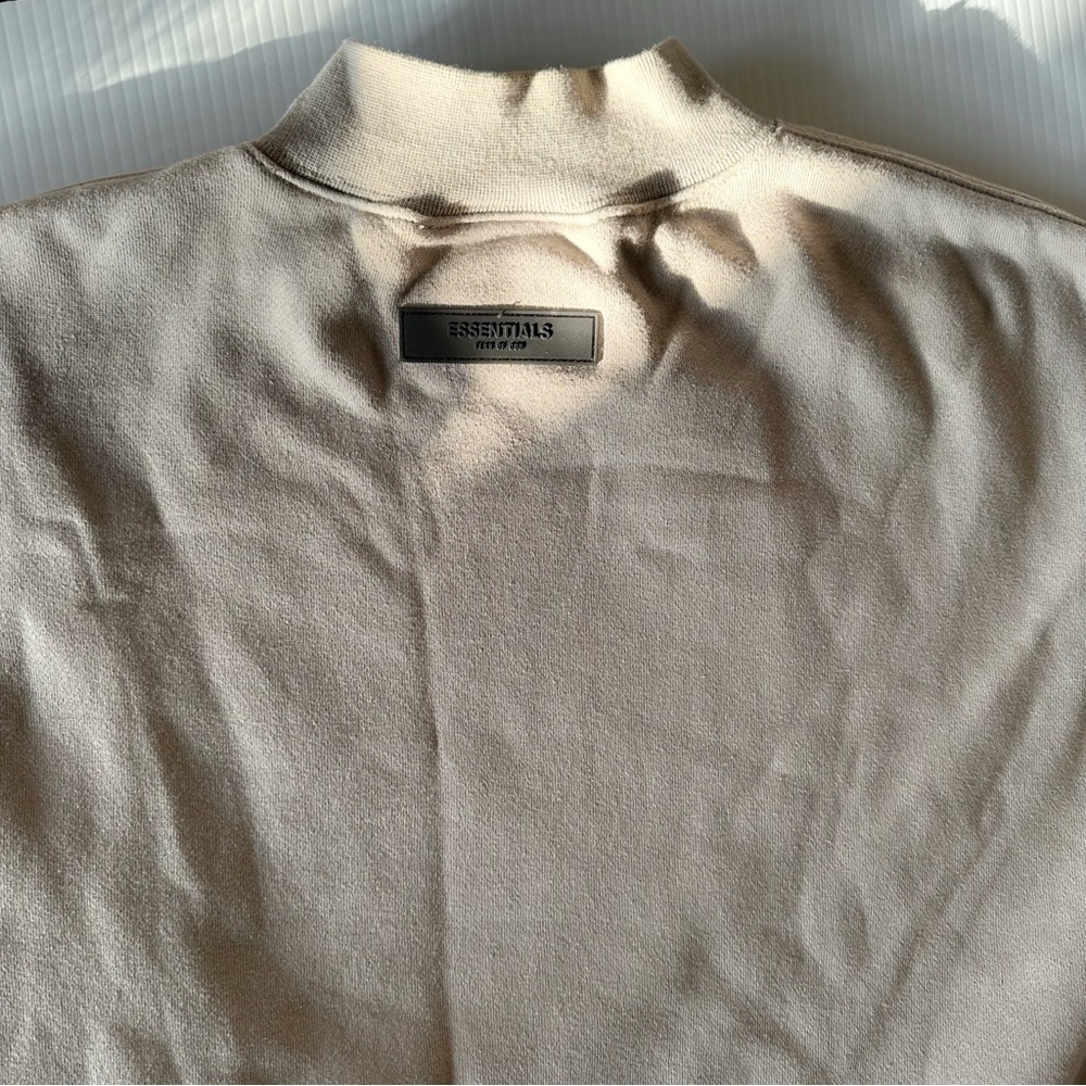 Fear of God Essentials Relaxed Sweatshirt - Picture 3 of 3